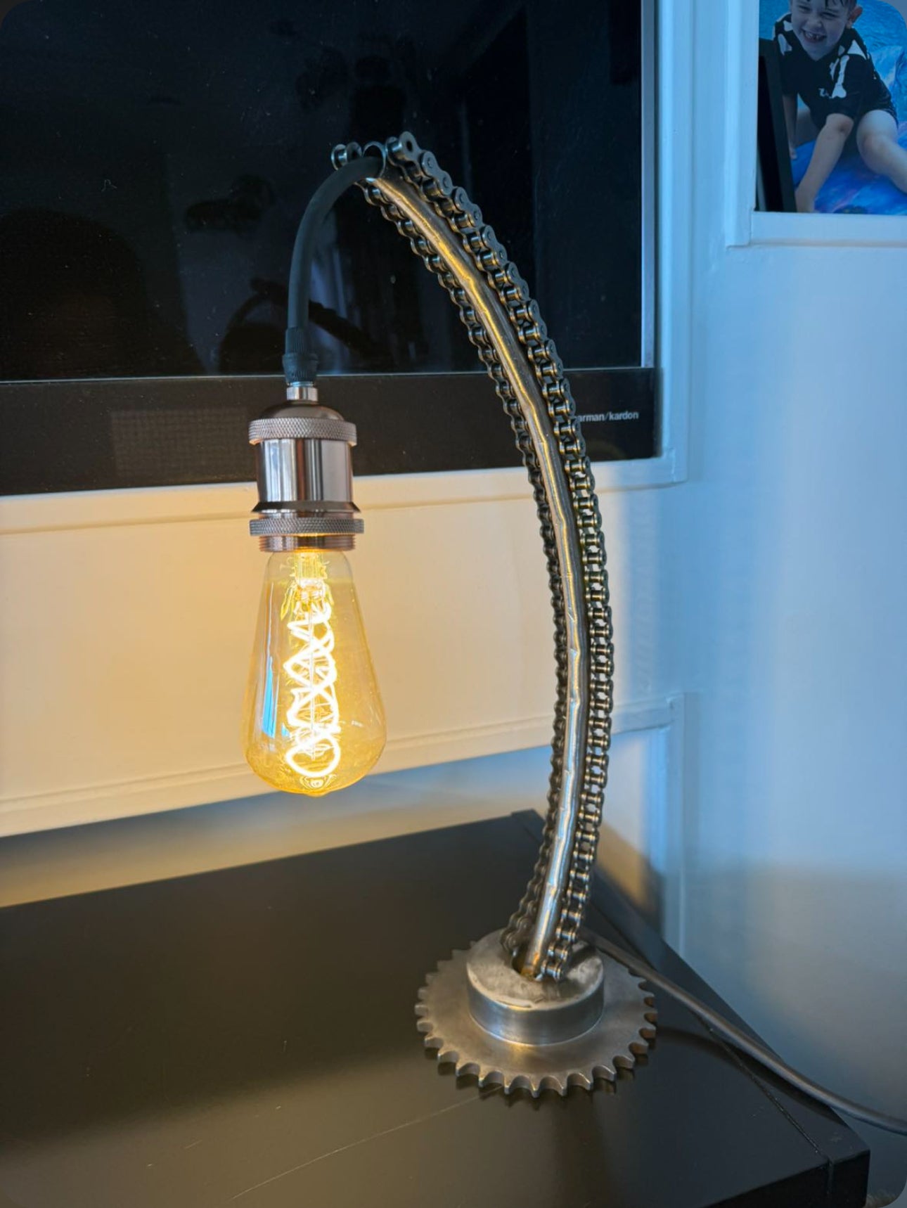 Industrial glow lamp